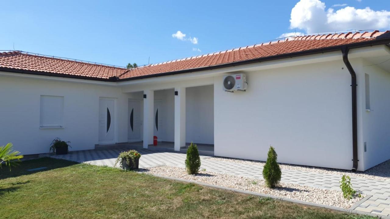 Apartment Kravica Ljubuski Ngoại thất bức ảnh